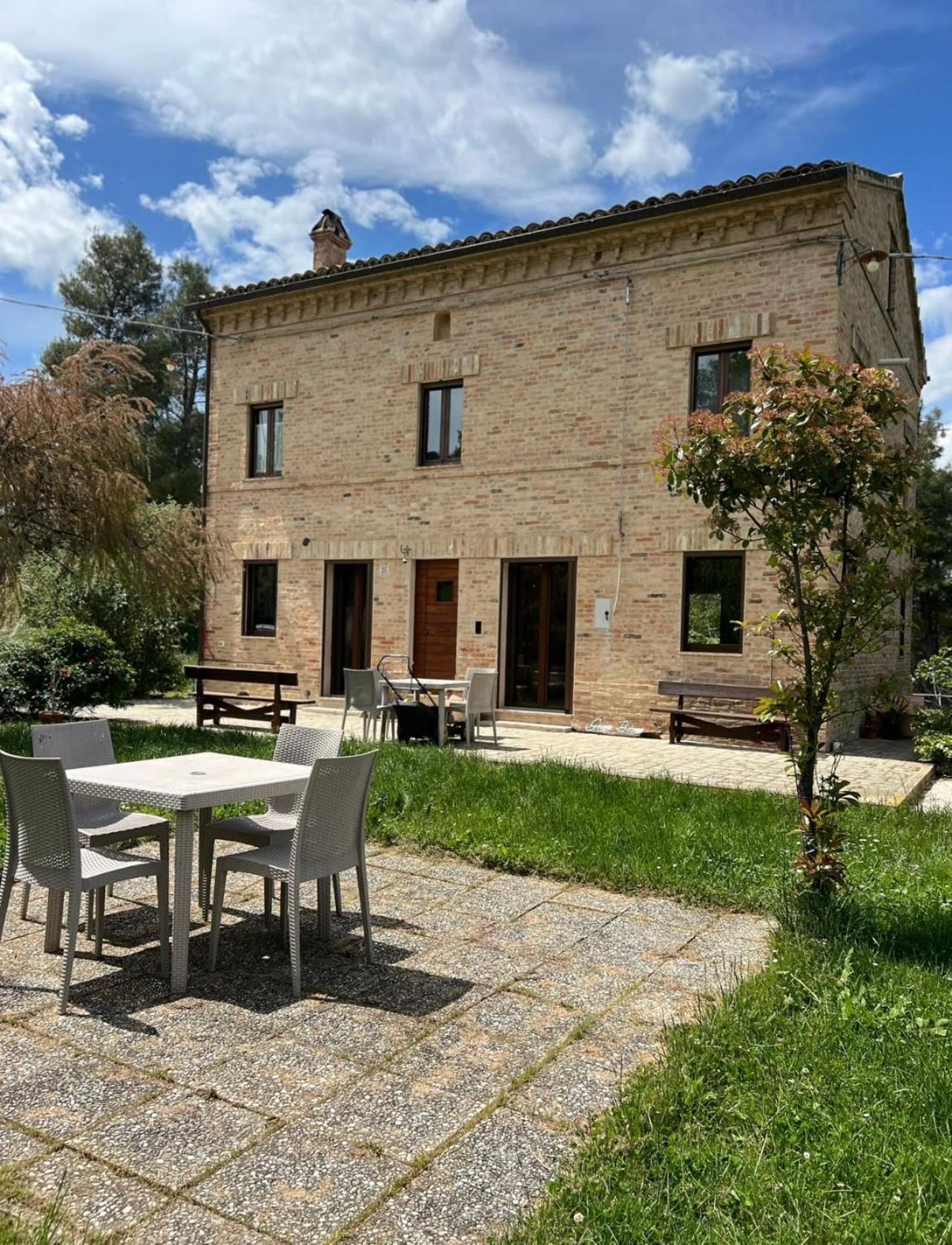 Tenuta Gran Bosco Loro Piceno Exteriör bild