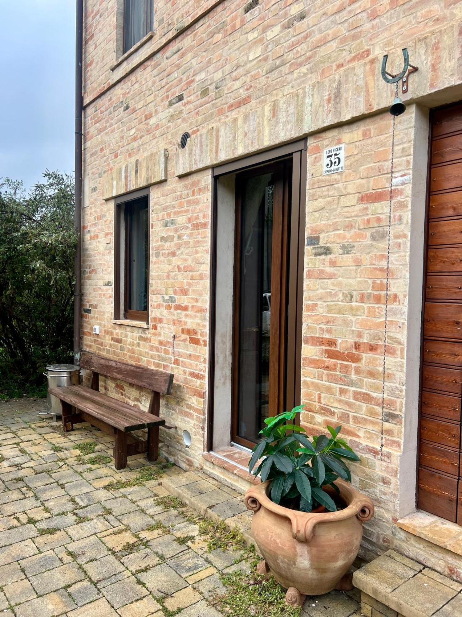 Tenuta Gran Bosco Loro Piceno Exteriör bild